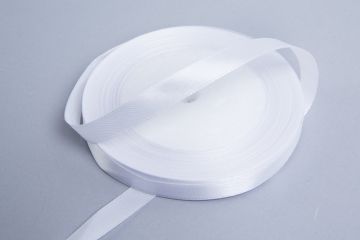 Лента атласная 10мм 25м белая 10/10